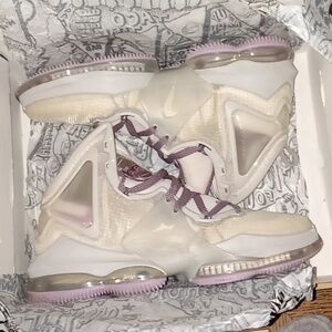 Nike LeBron 18 Phantom/ Canyon Purple